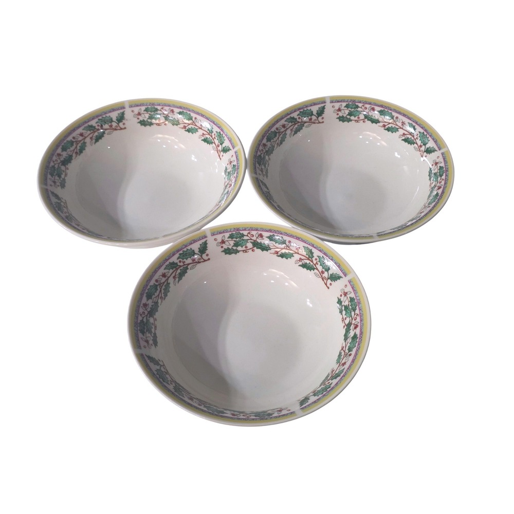 Gibson Everyday Holly Berry White Ceramic Cereal Soup Bowls Set of 3 Christmas
